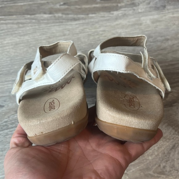 Aetrex Gabby Adjustable Quarter Strap Sandals White Womens 9 UK 7 EU 40 - Picture 5 of 8